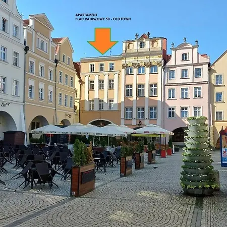 Apartment Plac Ratuszowy 50 - Old Town - 2 Sypialnie I Salon Jelenia Gora